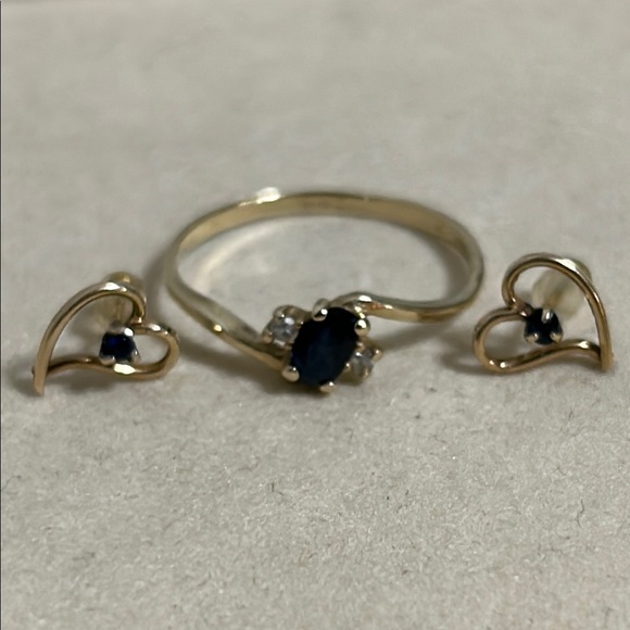 14K Gold Vintage Blue Sapphire & Diamond Accent With 14K Gold Heart Earrings